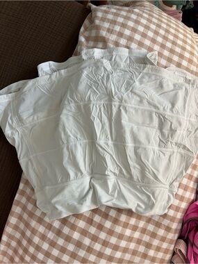 Lululemon skirt size 4
